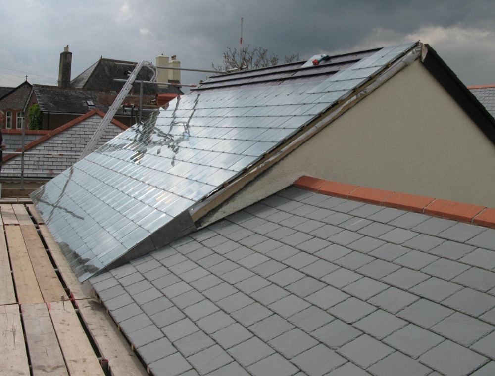 Instalation of solar heating roof